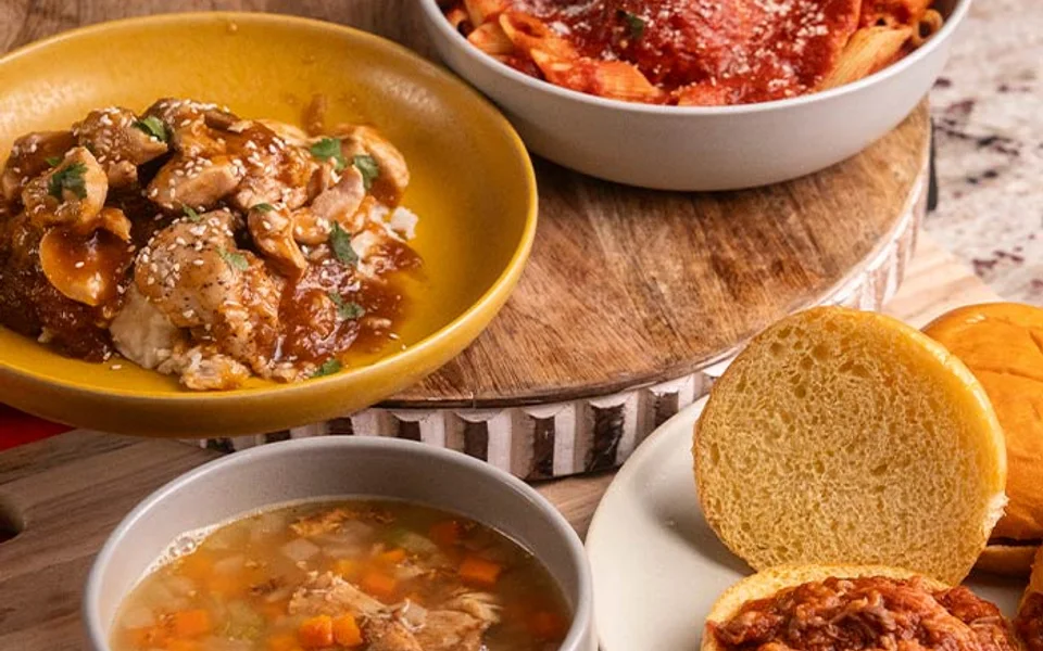 What A Crock Meals prepared comfort food gift box